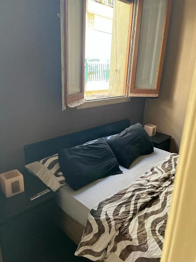 Habitacion En El Centro De Barcelona 0*,